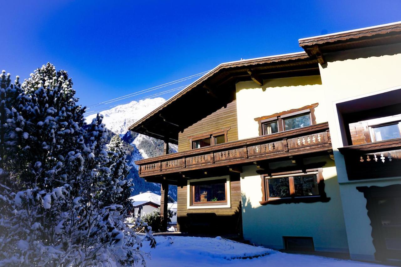 Villa Berghaus Praxmarer à Längenfeld Extérieur photo